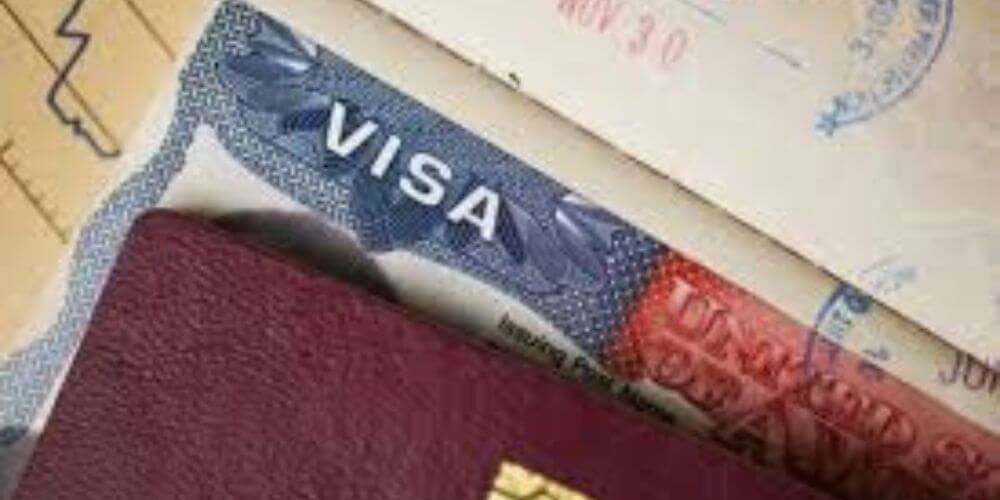 cual-es-la-visa-para-vivir-legalmente-en-Chile-tramite-visado-vcvzlacambios.com