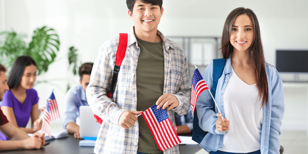 4 formas de trabajar con una visa de estudiante en Estados Unidos